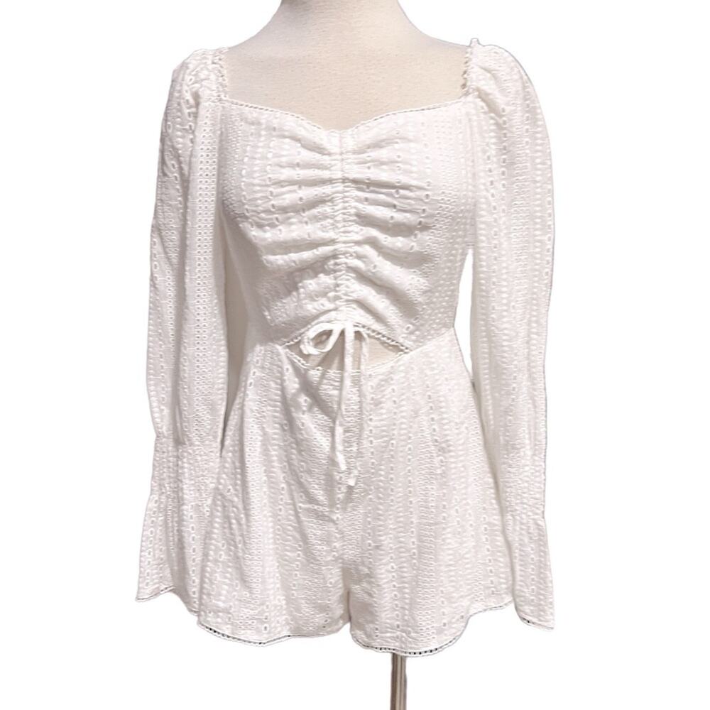 MISGUIDED EYELET WHITE ROMPER SIZE 6 NWT